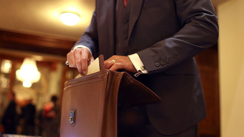 Pensiya alan partiya sədrləri - Kim razıdır, kim narazı...