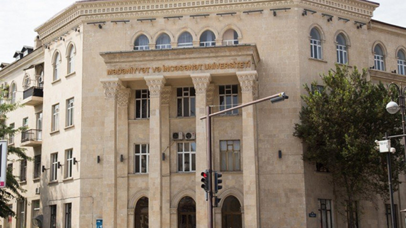 Bu universitetdə dərslər təxirə salındı