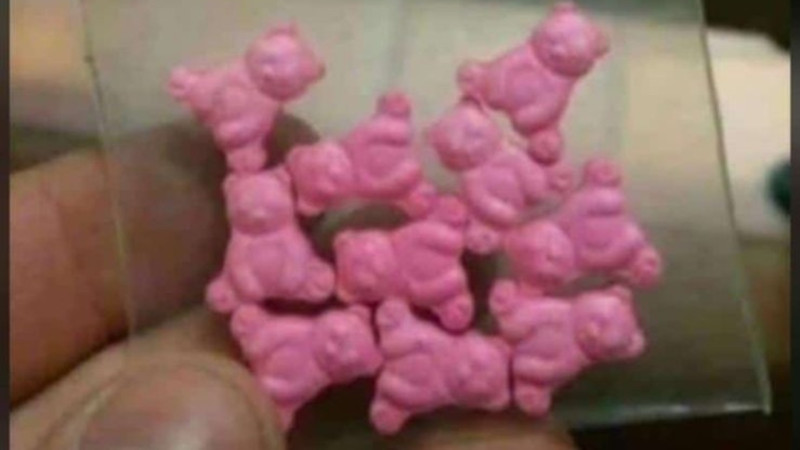 Məktəblilərə narkotik paylanması ilə bağlı RƏSMİ CAVAB - FOTO