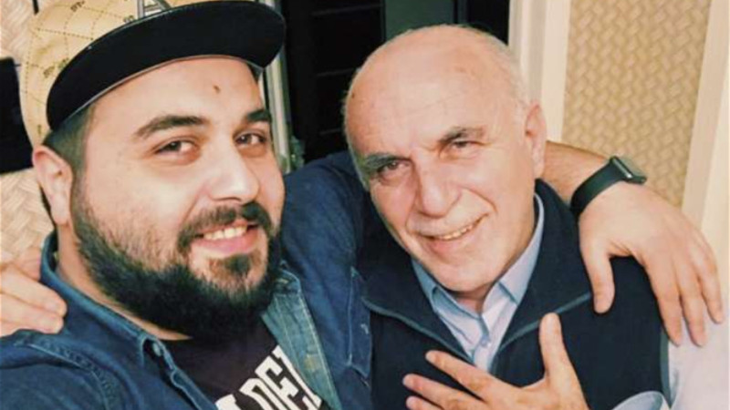 Aktyor ad gününü qəbiristanlıqda qeyd etdi - FOTO 