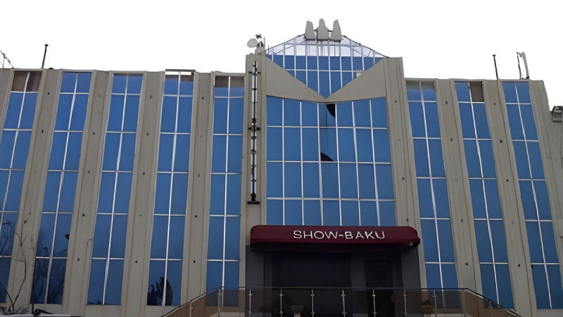 Bakıda məşhur restoranın fəaliyyəti dayandırılıb - VİDEO