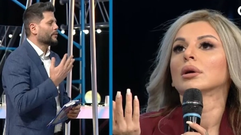 Ata-bala aparıcılar xanım müğənnini sıxışdırdılar - VİDEO 