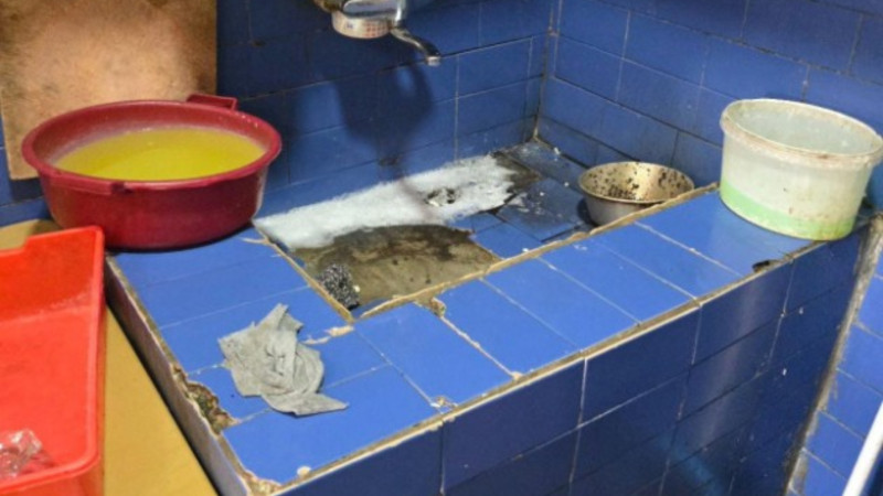 Novxanıda fəaliyyət göstərən kafedə nöqsanlar aşkarlandı - FOTO