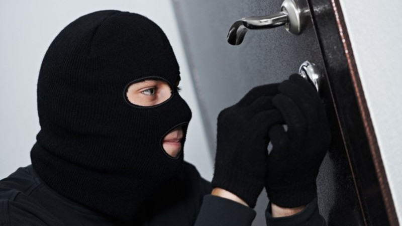 Binəqədi və Xəzər rayonlarında oğurluq edənlər tutuldu 