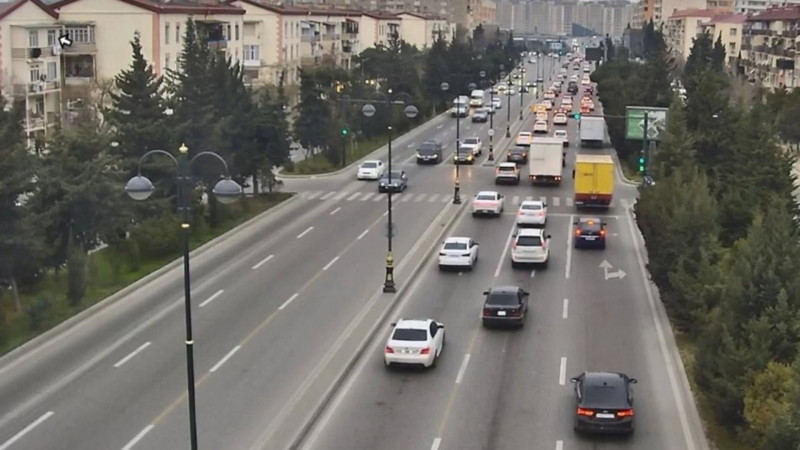 Bakıda tıxac olan yollar – SİYAHI