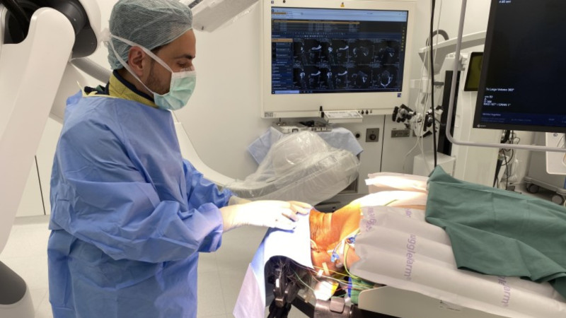 Almaniyada TOP-5-ə daxil olan azərbaycanlı neyrocərrah - MÜSAHİBƏ