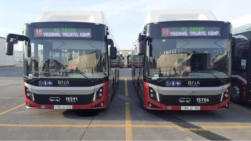 Bakıda 40 dəqiqə avtobus gözləyənlər: “Biabırçılıqdır axı!” - ŞİKAYƏT + YENİLƏNİB