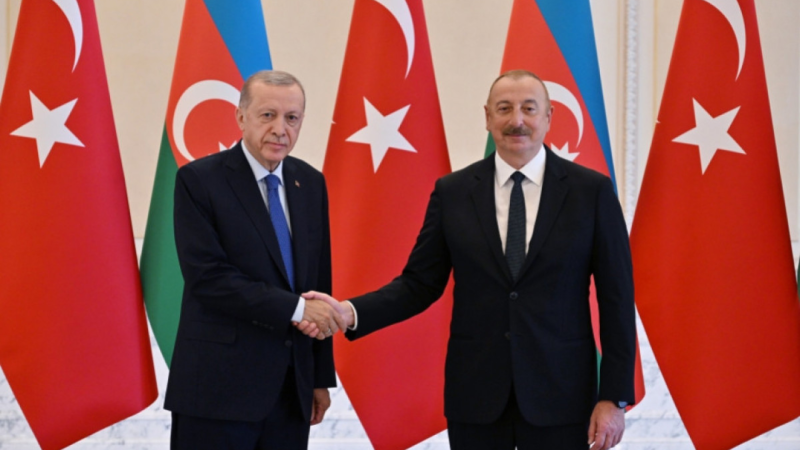 Azərbaycan Prezidenti Rəcəb Tayyib Ərdoğana zəng edib