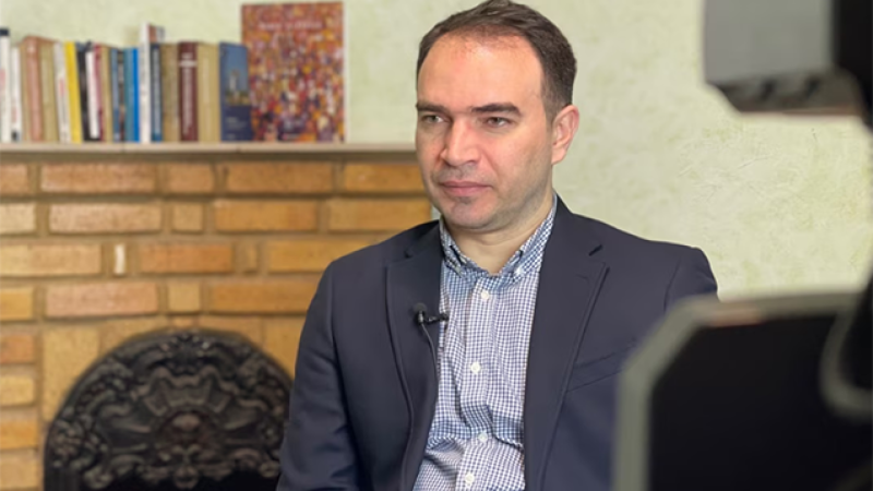 Sabiq diplomat ittihamı qəbul etmir