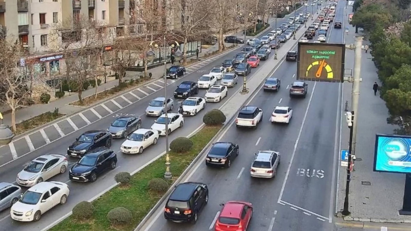 Bakıda yenə tıxac var - SİYAHI