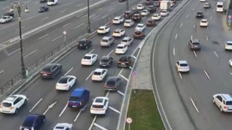 Bakıda tıxac var - Sürücülərin diqqətinə