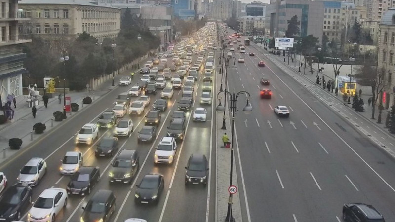 Bakının bir sıra yollarında tıxac müşahidə olunur