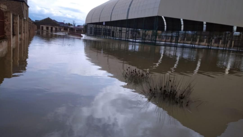 “Burada ancaq xəstəlik qazanmaq olar” - Yeni Suraxanıdan şikayət + FOTO  