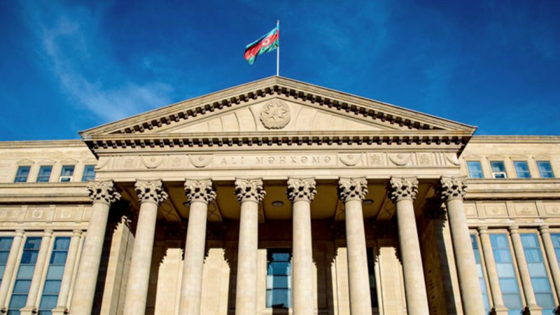 Hansı hallarda cinayətə görə müəyyən edilmiş cəzadan daha yüngül cəza təyin edilə bilər? – Ali Məhkəmənin mövqeyi