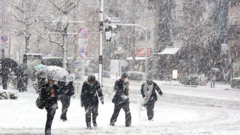 Sabah qar yağacaq, gecə və səhər bəzi yollar buz bağlayacaq