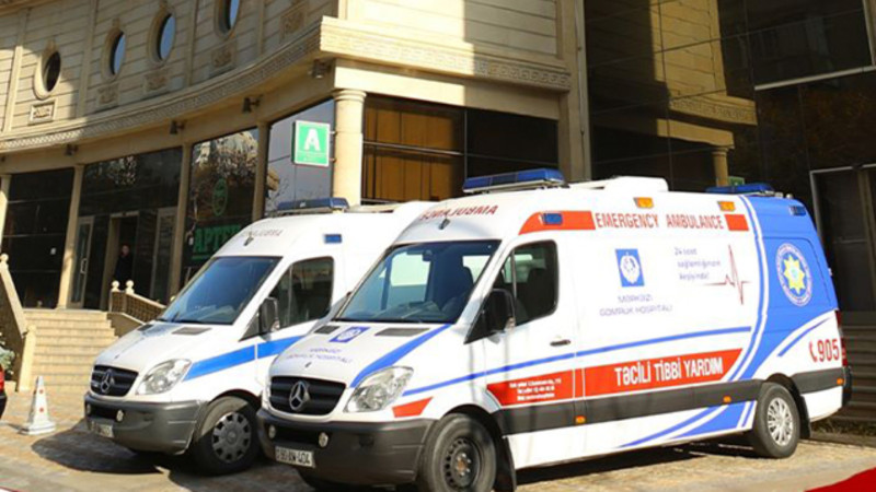 “İki ildir maaşımız karta yüklənəndən sonra əlimizdən alırlar...” - Həkimlər narazıdır