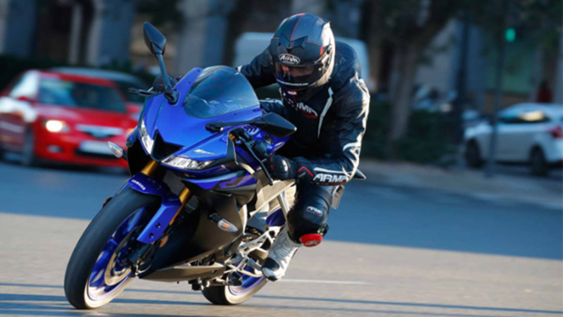 Bakıda motosikleti insanların üzərinə sürən şəxs HƏBS EDİLDİ