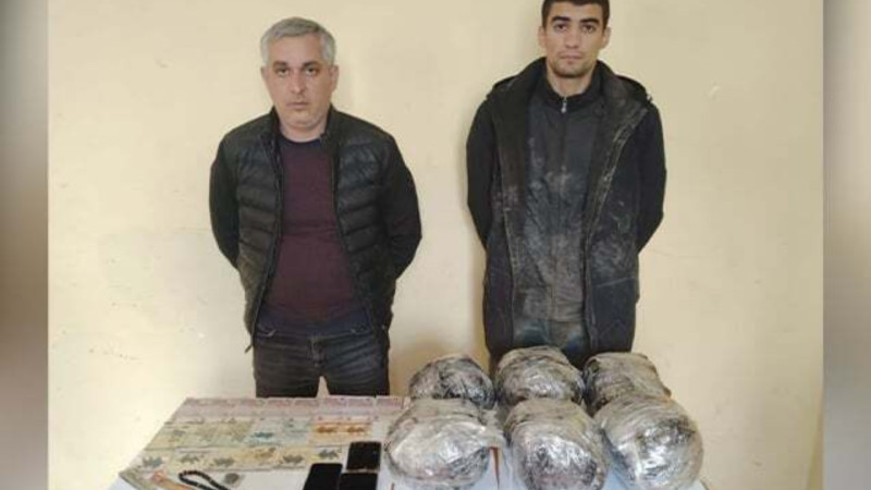 Sərhədə PUA ilə narkotik atıldı - Video