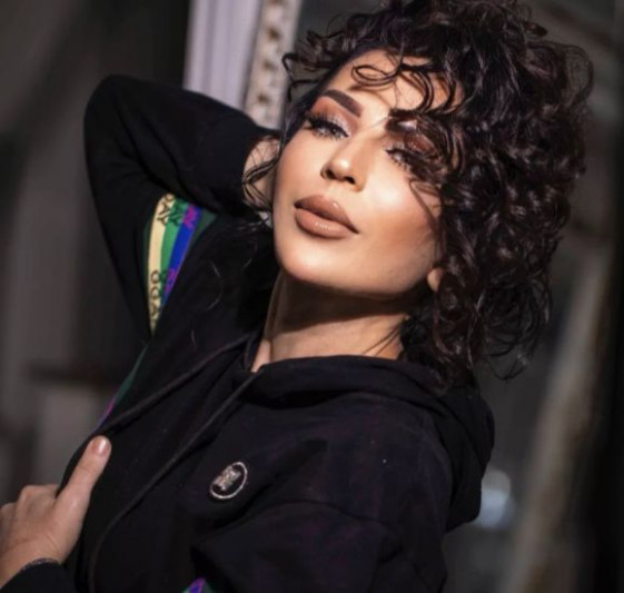 2025-in yaz dəbi: Trapes ətəklər, incə kəmərlər + Modelyerdən ÖZƏL AÇIQLAMA