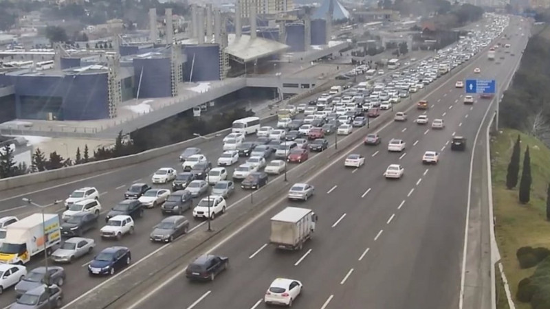 Bu yollarda tıxac var - Sürücülərin diqqətinə