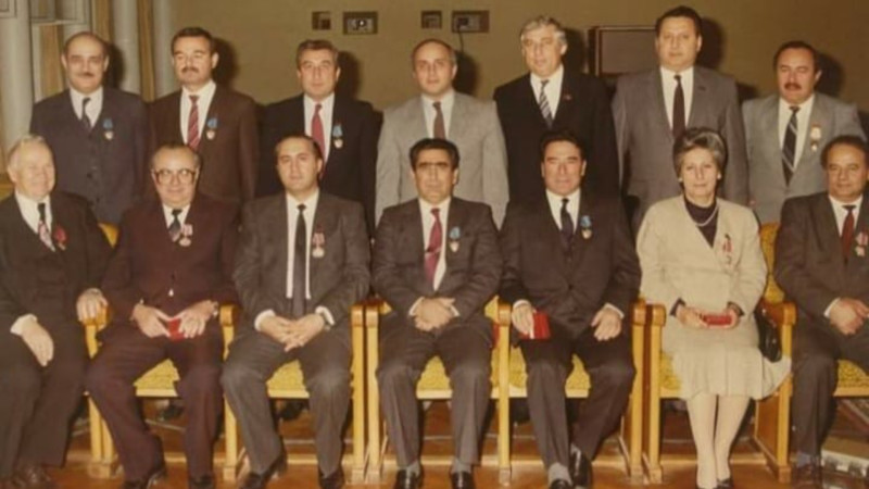 Ramiz Mehdiyev, güllələnmiş Afiyəddin Cəlilov, Artur Rəsizadə və Hadı Rəcəbli –39 il əvvəl çəklimiş FOTOda daha kimlər var?