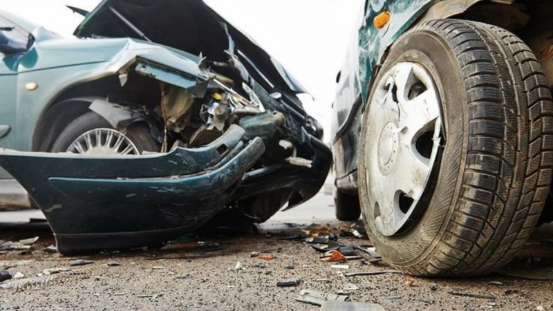 Sabunçuda ağır qəza, bir nəfər xəsarət aldı - FOTO