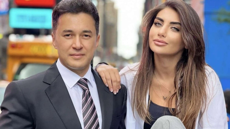 Tanınmış telejurnalistlər evləndilər