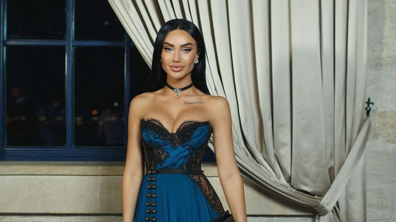 Hərraca çıxarılan kokteylə 70 min ödədi - VİDEO 