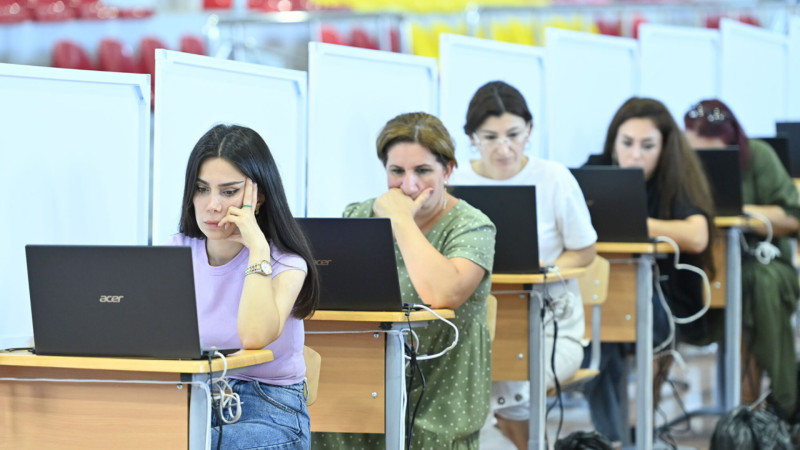 Attestasiyadan kəsilən müəllim 7 il əvvəl rəhmətə gedən direktoru sağ bilirmiş...