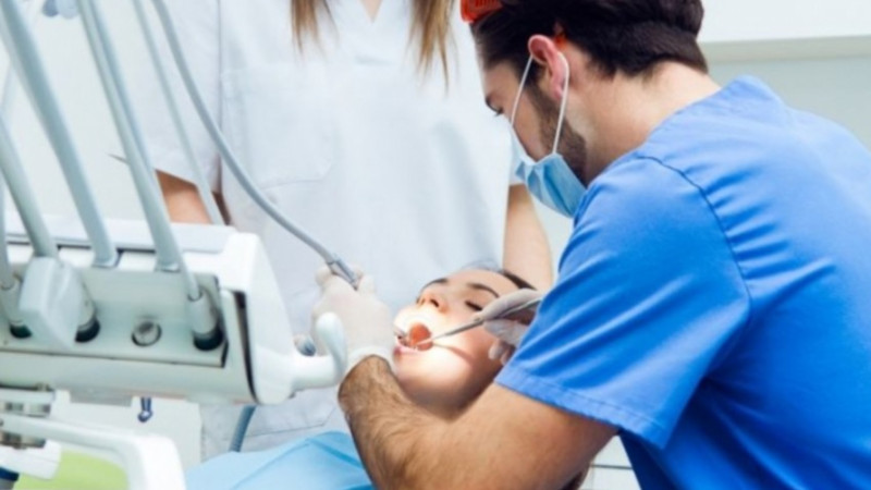 Stomatoloqlar da saf-çürük ediləcək