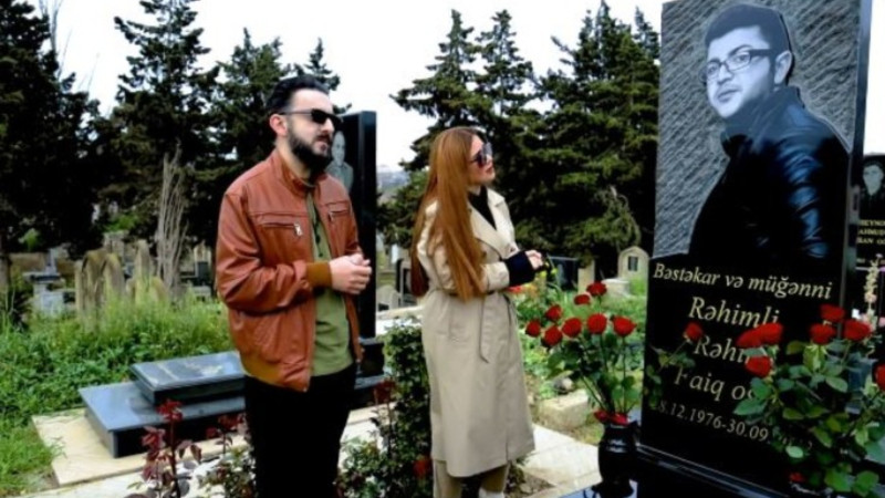Rəhim Rəhimlinin məzarı üstündə klip çəkdirdilər, tənqid olundular - VİDEO
