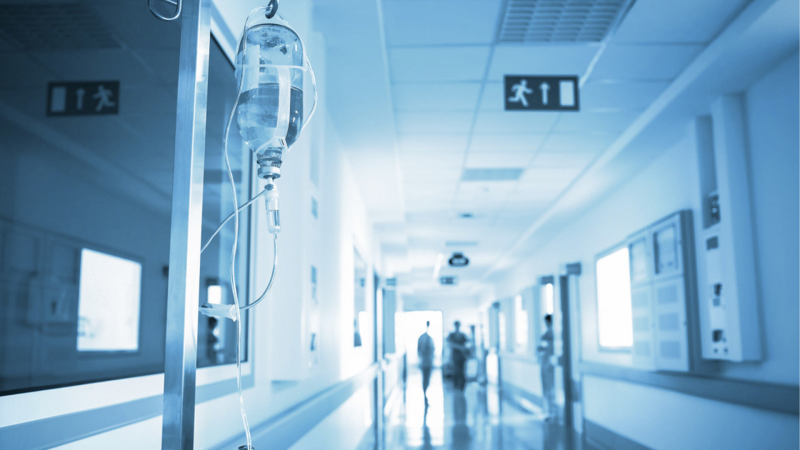 İki ay öncə avtomobil vuran qadın xəstəxanada ölüb