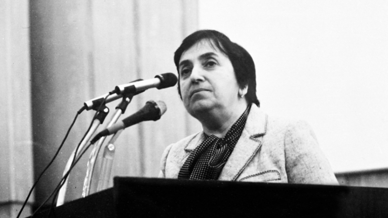 Leyla Əliyeva Zərifə Əliyevanın anım günü münasibətilə paylaşım etdi