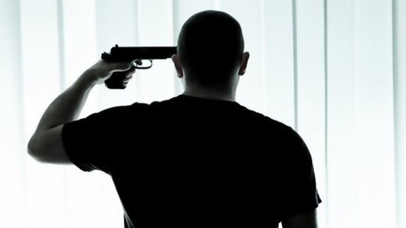 Bakıda DƏHŞƏTLİ İNTİHAR: Atasının silahı ilə özünü GÜLLƏLƏDİ