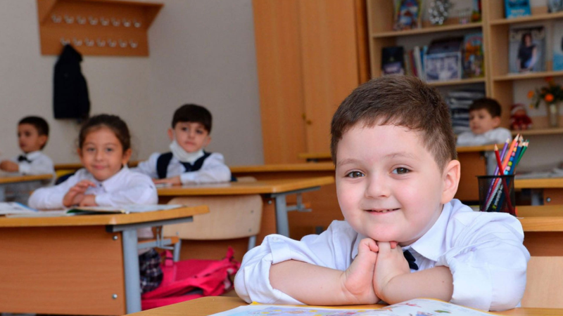 Uşaqların I sinfə qəbulu başlayır