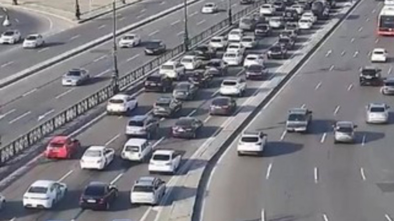 Bakıda yollar tıxacdır - SİYAHI