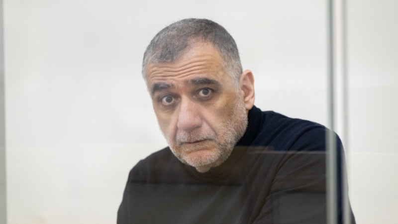 Ruben Vardanyanın məhkəməsində Ermənistanın mina terrorunun qurbanları danışıblar: Bir gündə iki oğlumu itirdim