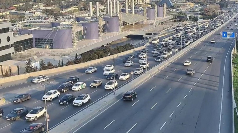 Bakıda yenə tıxac var - Sürücülərin diqqətinə
