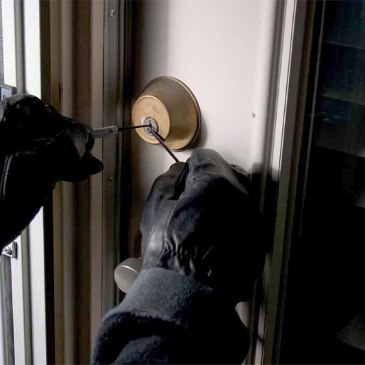 Oğrular Qaradağda tutuldu