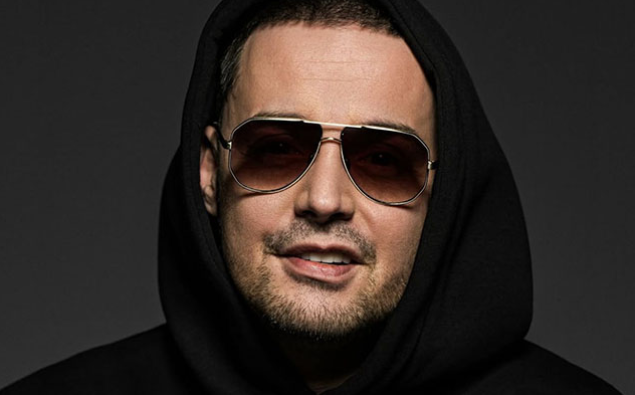 Məşhur müğənniləri gətirmək adı ilə pul mənimsəyən şirkət hansıdır? 