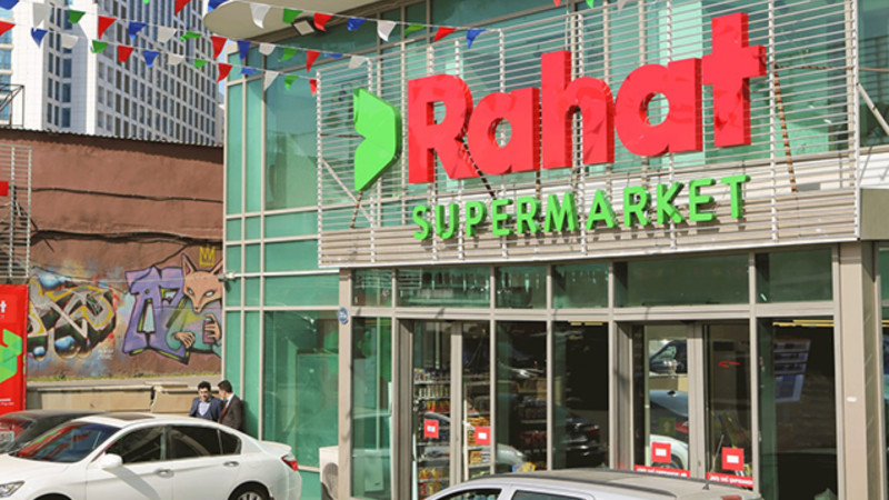 Restoranın mühafizəçisi marketdə müdir müavininin burnunu sındırıb Restoranın mühafizəçisi marketdə müdir müavininin burnunu sındırıb