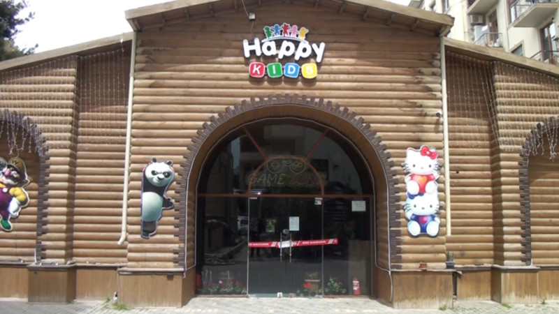 Xırdalanda yanğın təhlükəli uşaq əyləncə mərkəzinin fəaliyyəti dayandırılıb - VİDEO