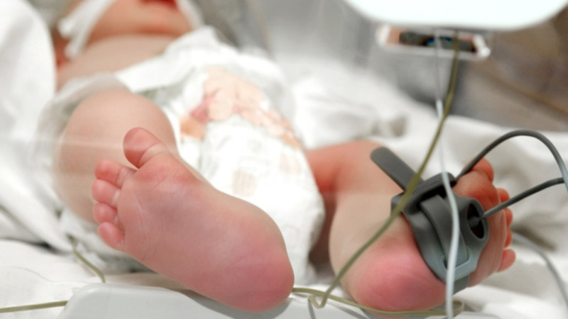 Xırdalanda FACİƏ: 1 yaşlı uşaq yandı