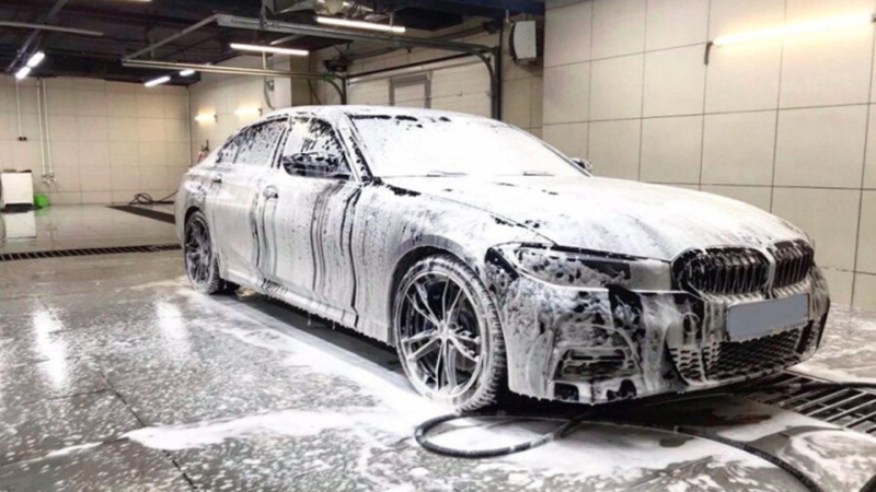 Bakıda moyka işçisi külli miqdarda pul oğurladı Bakıda moyka işçisi külli miqdarda pul oğurladı