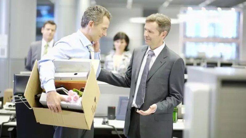 Azərbaycanda məşhur tikinti şirkəti bağlanır, əməkdaşları işdən çıxarılır   