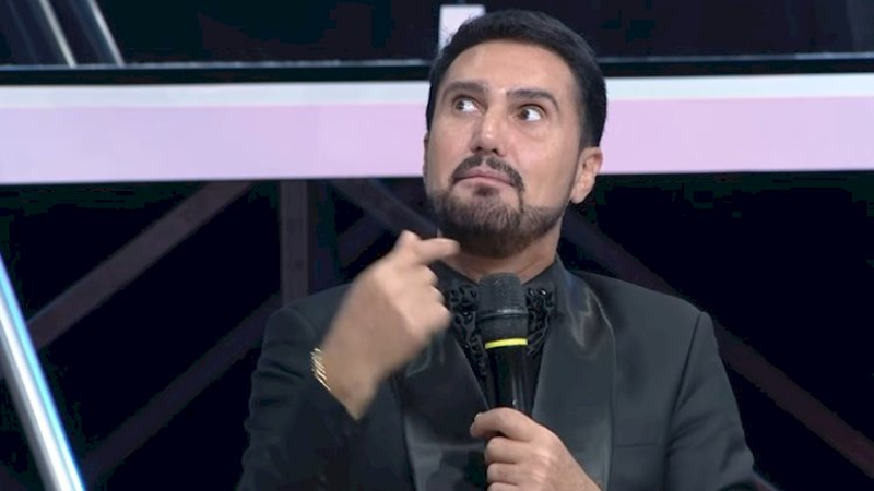 Nadir Qafarzadə toyda aşıqla əlbəyaxa olub - İDDİA    Nadir Qafarzadə toyda aşıqla əlbəyaxa olub - İDDİA