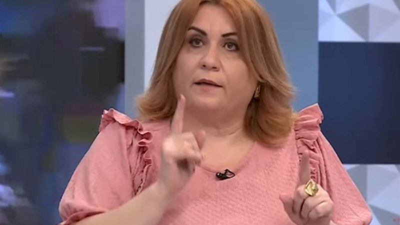 “TikTok”da özünü şair kimi təqdim edən İlhamə Elşadqızının məhkəməsi başladı “TikTok”da özünü şair kimi təqdim edən İlhamə Elşadqızının məhkəməsi başladı