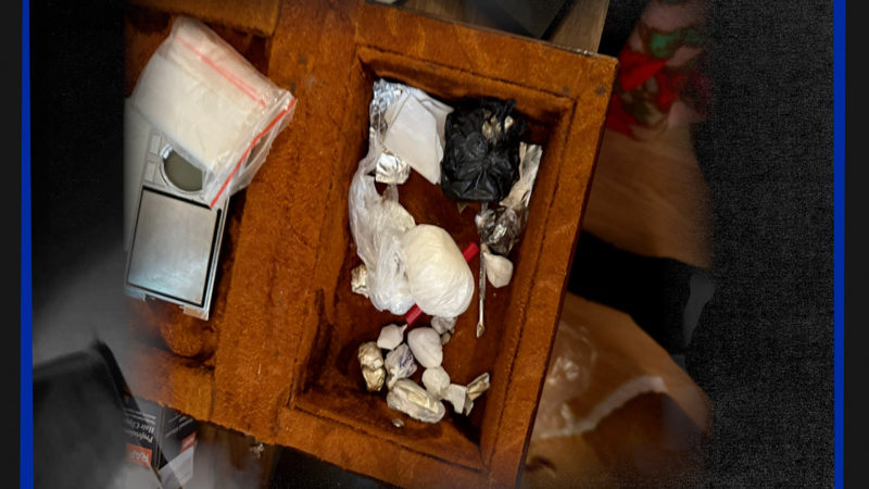 Bakıda narkokuryer saxlanılıb - VİDEO Bakıda narkokuryer saxlanılıb - VİDEO