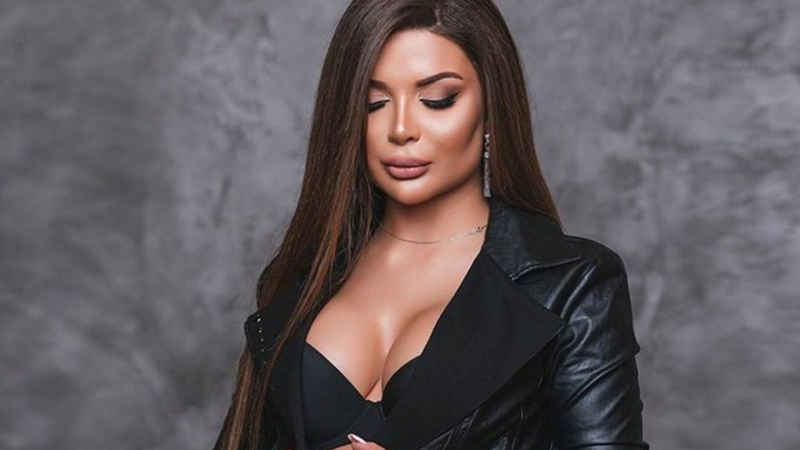 Müğənni Nigar Rəhimova “Vətən Müharibəsi iştirakçısı” medalı alıb - AÇIQLAMA Müğənni Nigar Rəhimova “Vətən Müharibəsi iştirakçısı” medalı alıb - AÇIQLAMA