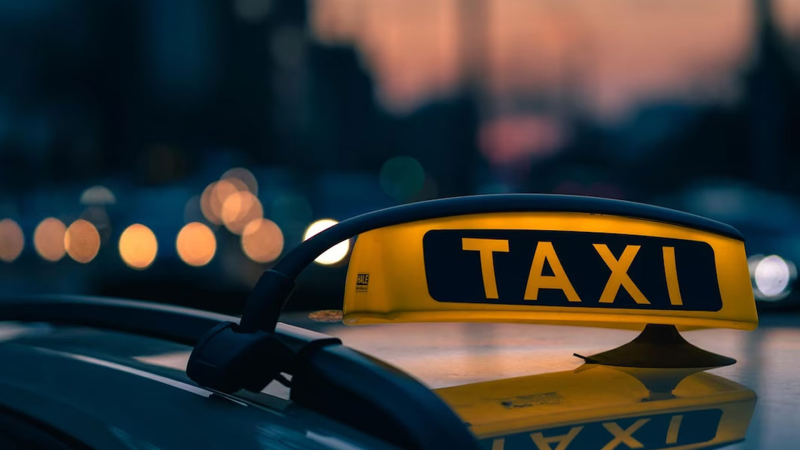 Azərbaycanda taksi istifadəçilərinin sayı azalıb
